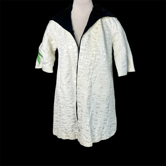 Vintage 50s 60s Ivory Quilted Velvet Reversible Hooded Opera Swing Coat - Picture 1 of 11